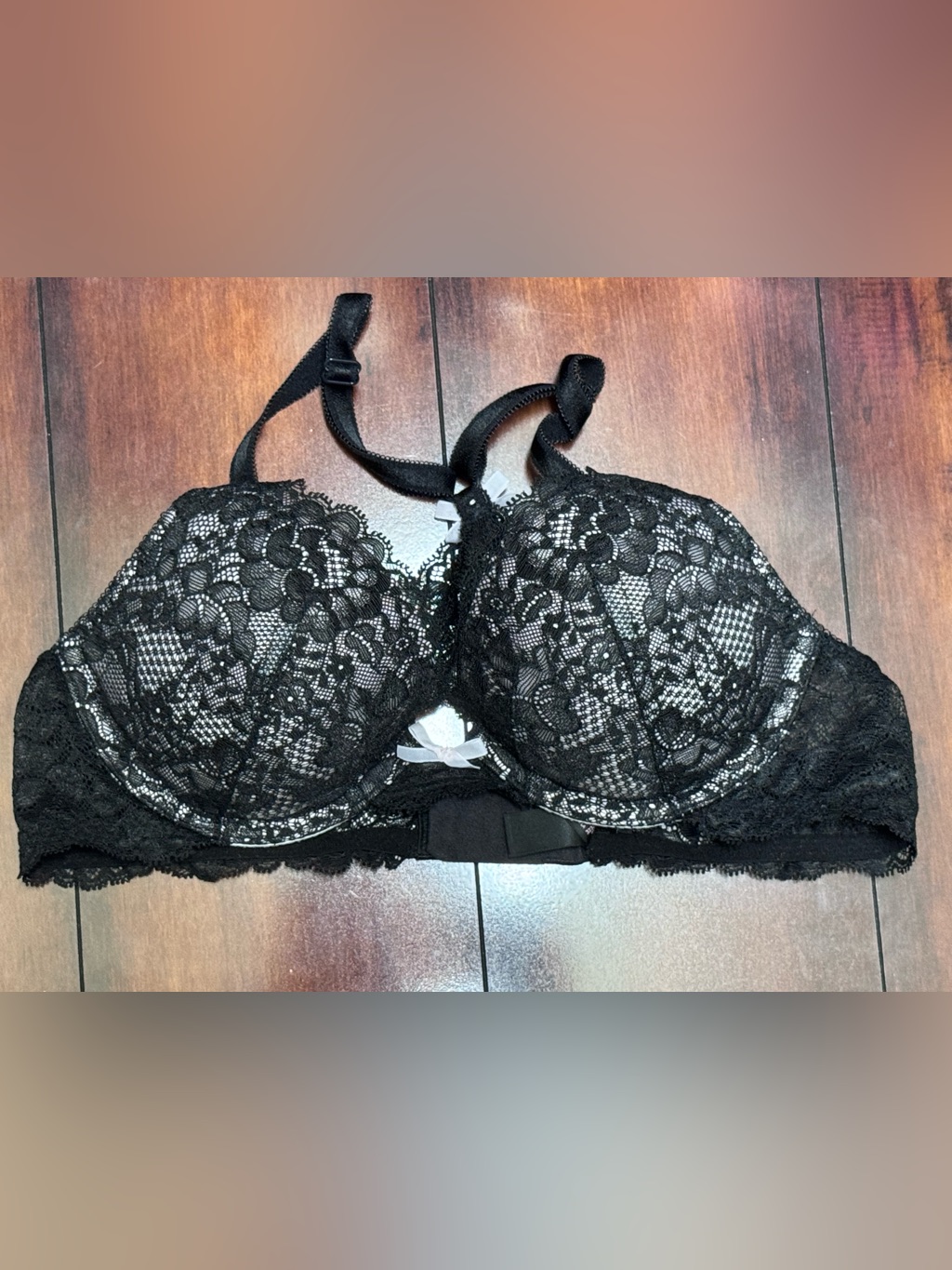 Victoria's Secret Black Lace Underwire Push-Up Bra, Euc